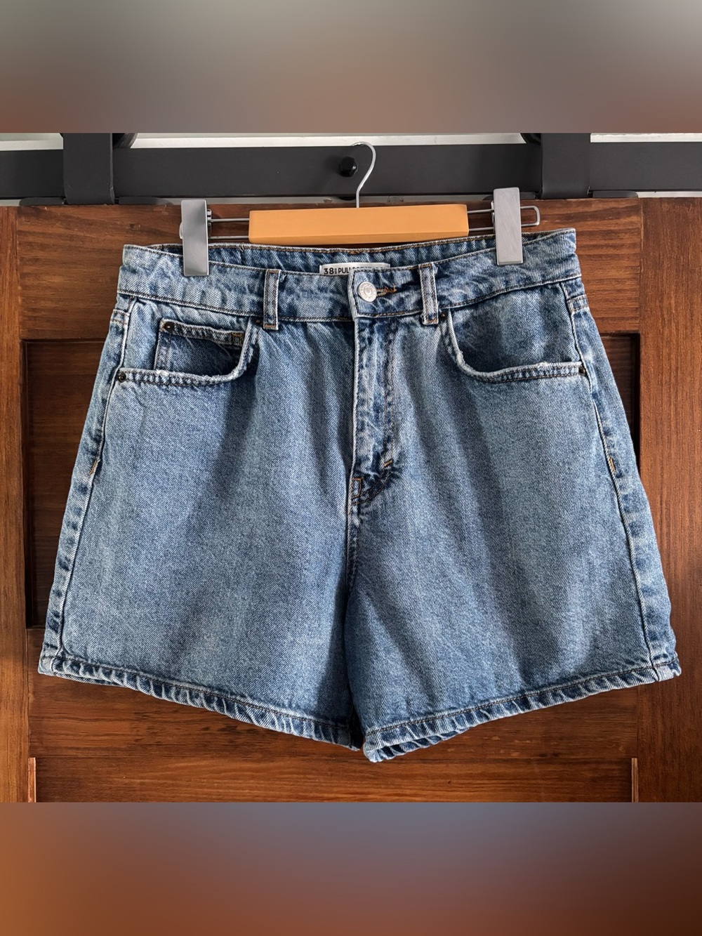 Pull&Bear Women's Light Blue High-Waisted Denim Shorts